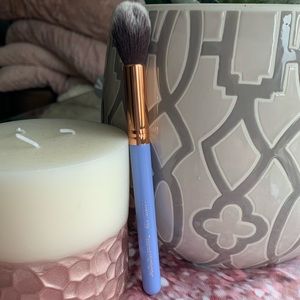 ✨NWOT LUXIE #522 TAPERED HIGHLIGHTER BRUSH✨